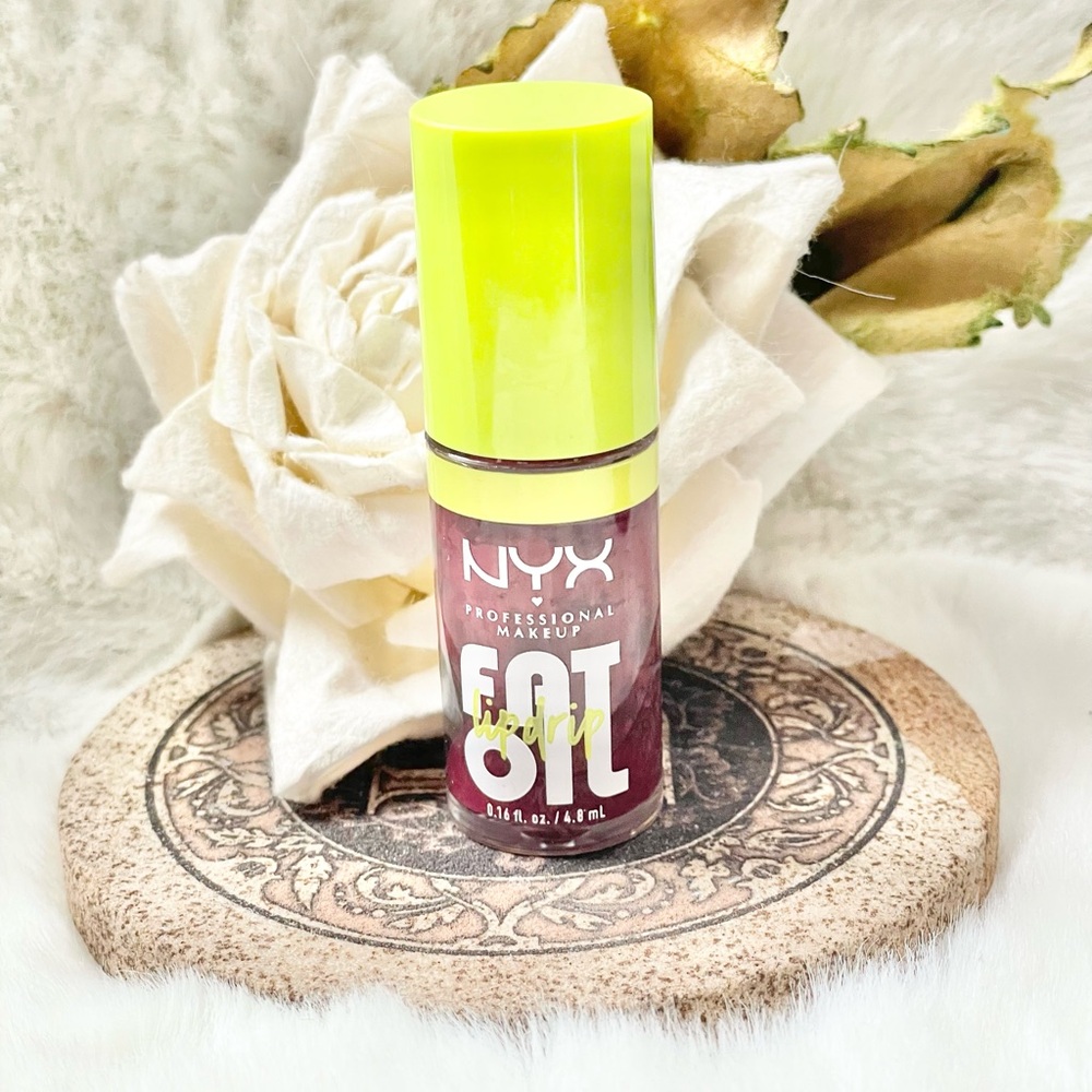 New with tags NYX FAT OIL LIP DRIP “ THAT’S CHIC” ( fold04) LIP OIL/MOISTURIZER